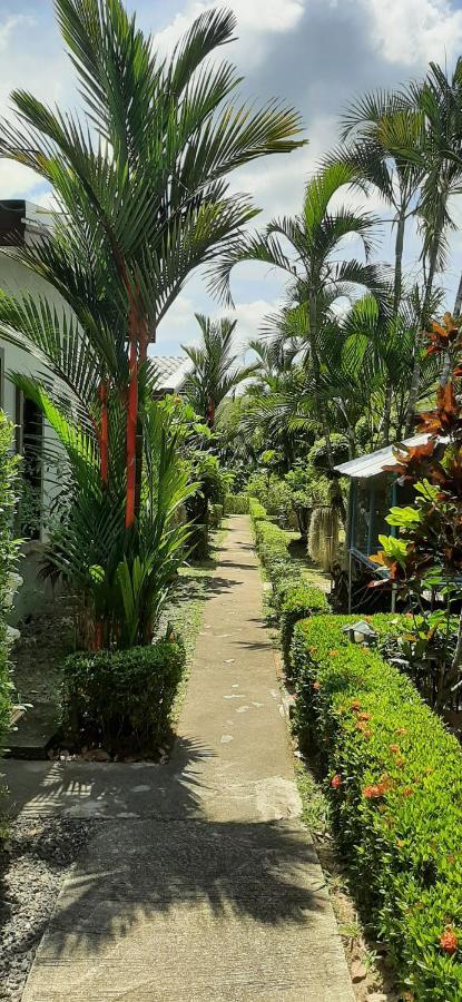 Phuket Sirinapha Resort Nai Yang Ngoại thất bức ảnh