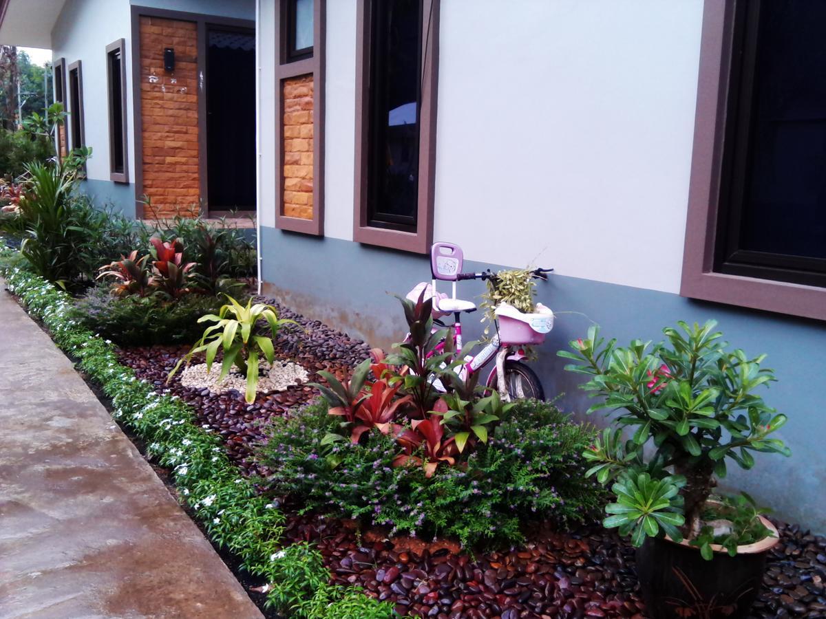 Phuket Sirinapha Resort Nai Yang Ngoại thất bức ảnh