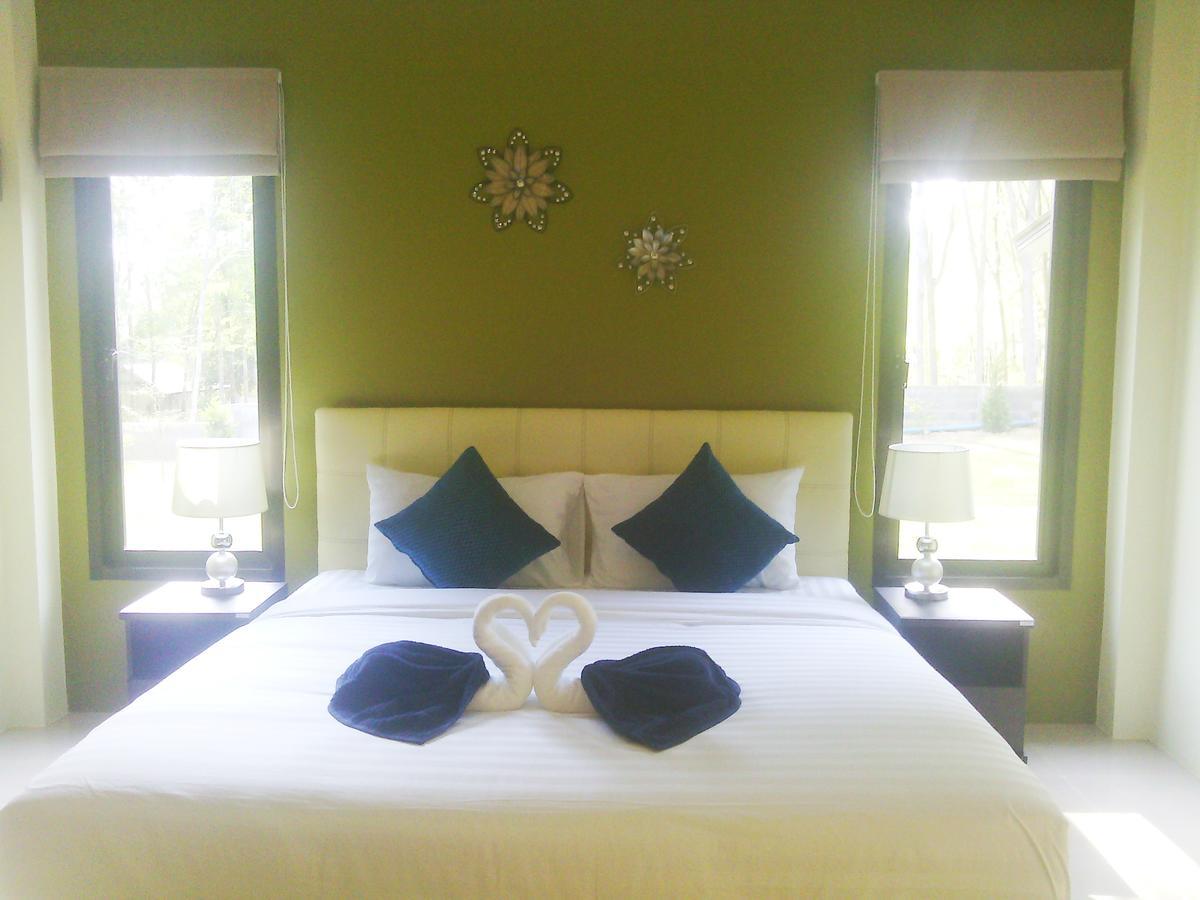 Phuket Sirinapha Resort Nai Yang Ngoại thất bức ảnh